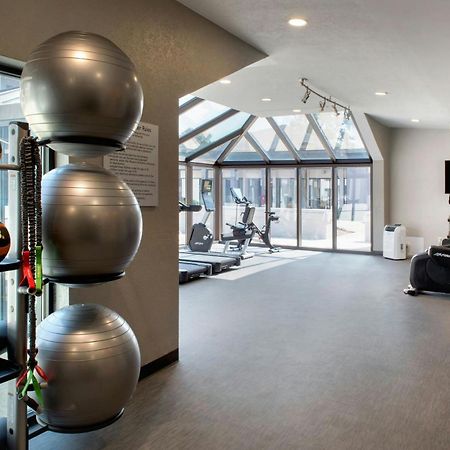 Courtyard By Marriott Rye Hotell Eksteriør bilde