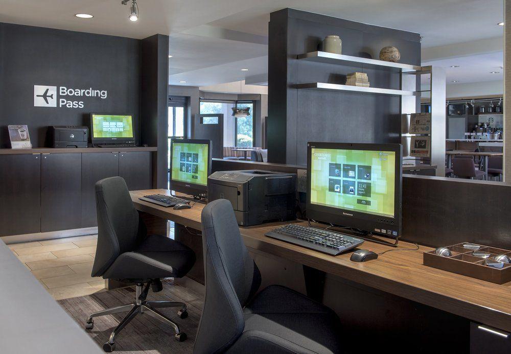 Courtyard By Marriott Rye Hotell Eksteriør bilde