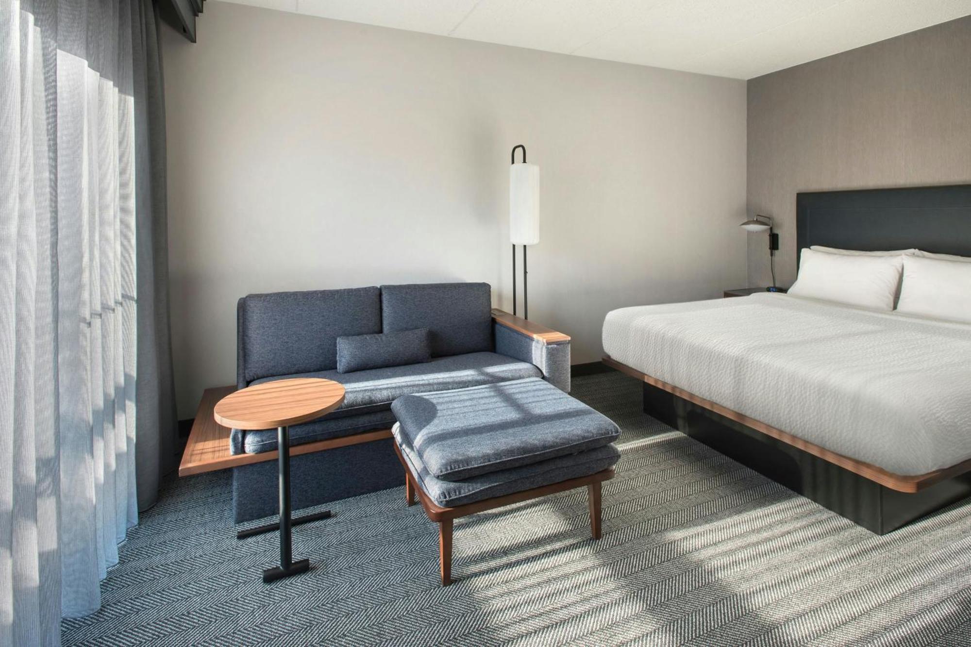 Courtyard By Marriott Rye Hotell Eksteriør bilde
