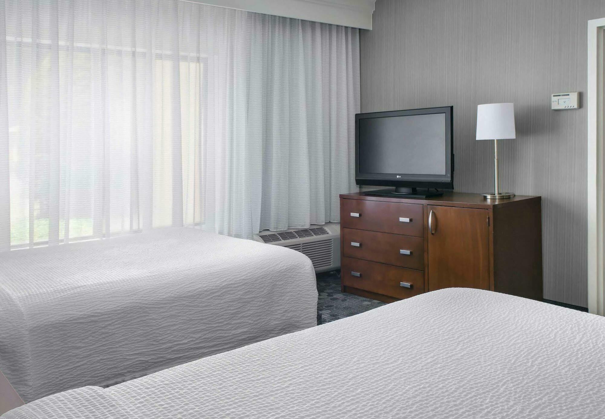 Courtyard By Marriott Rye Hotell Eksteriør bilde